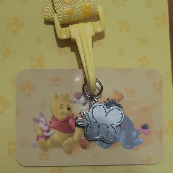 Disney Winnie the Pooh Trading Pins Hunny Pot Breakaway Lanyard ID Badge Holder - Picture 5 of 14